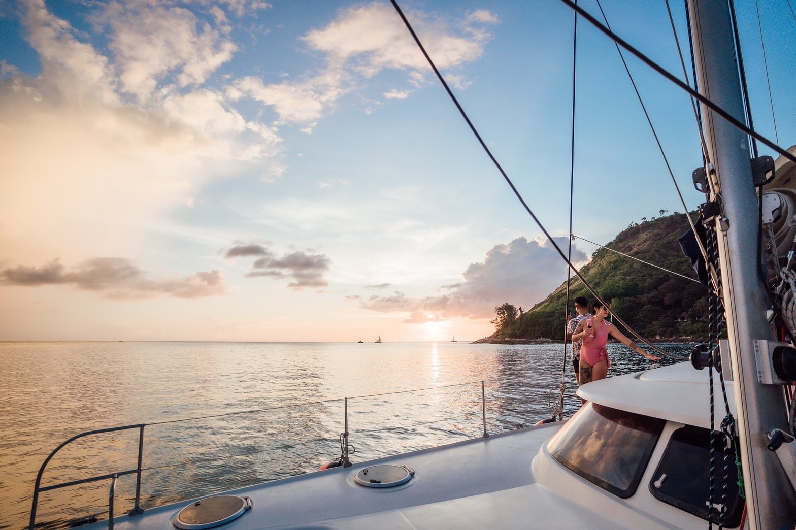 Half Day Trip by yacht: Snorkeling at Coral island & Sunset incl. transfer