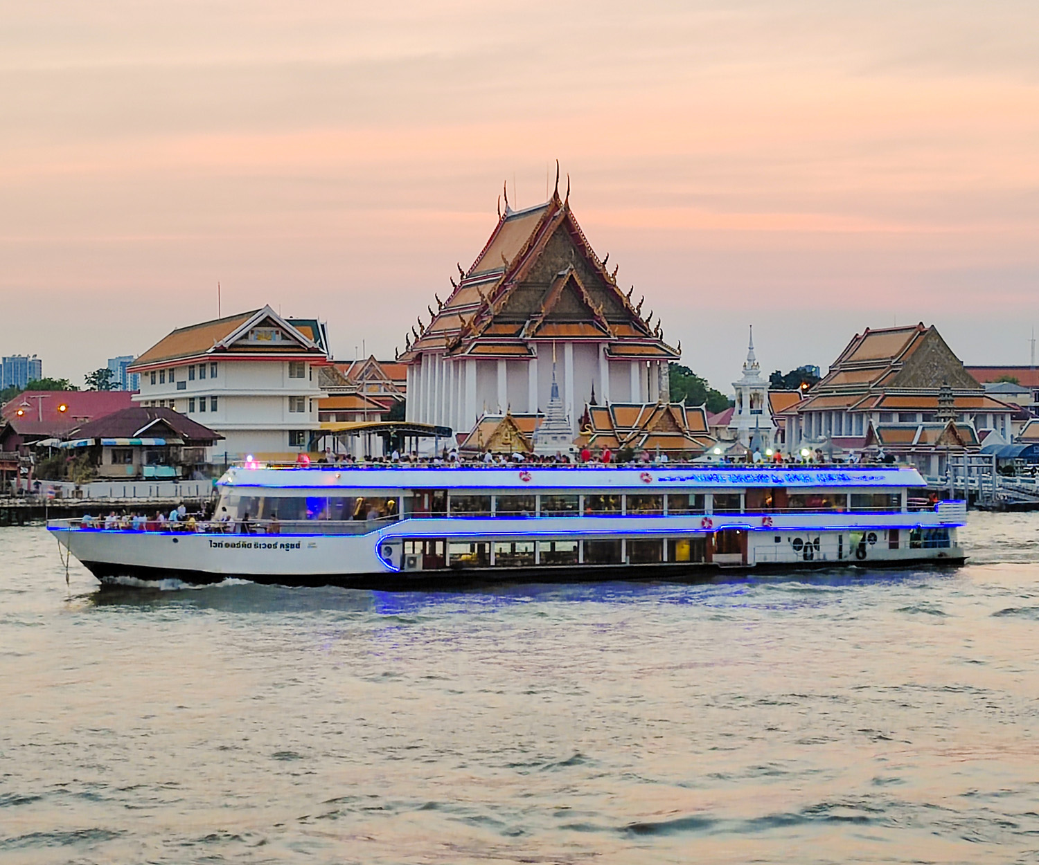 White Orchid Twilight Cruise from Asiatique