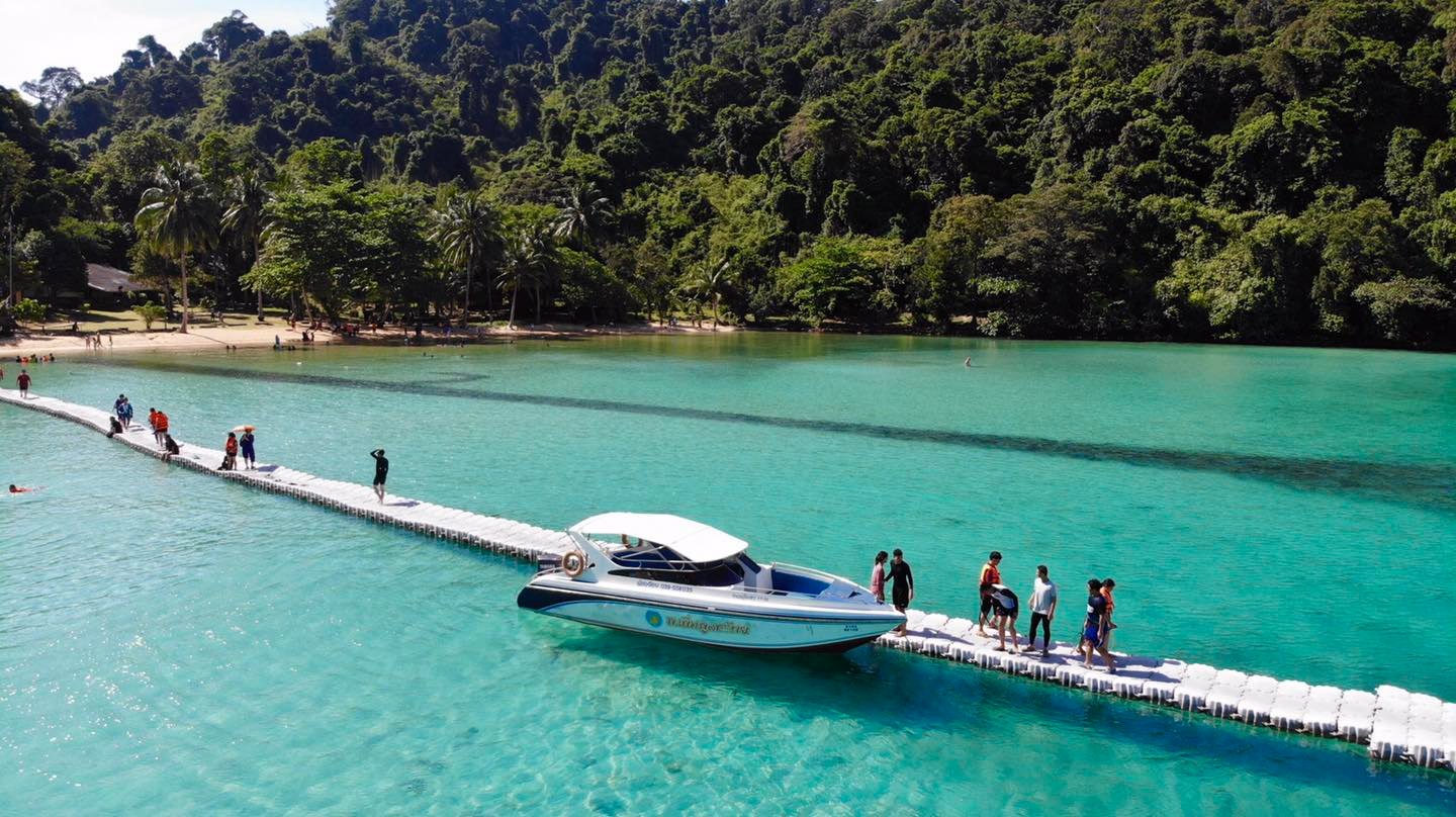 Koh Chang Snorkeling Trip to 3 Islands by speedboat