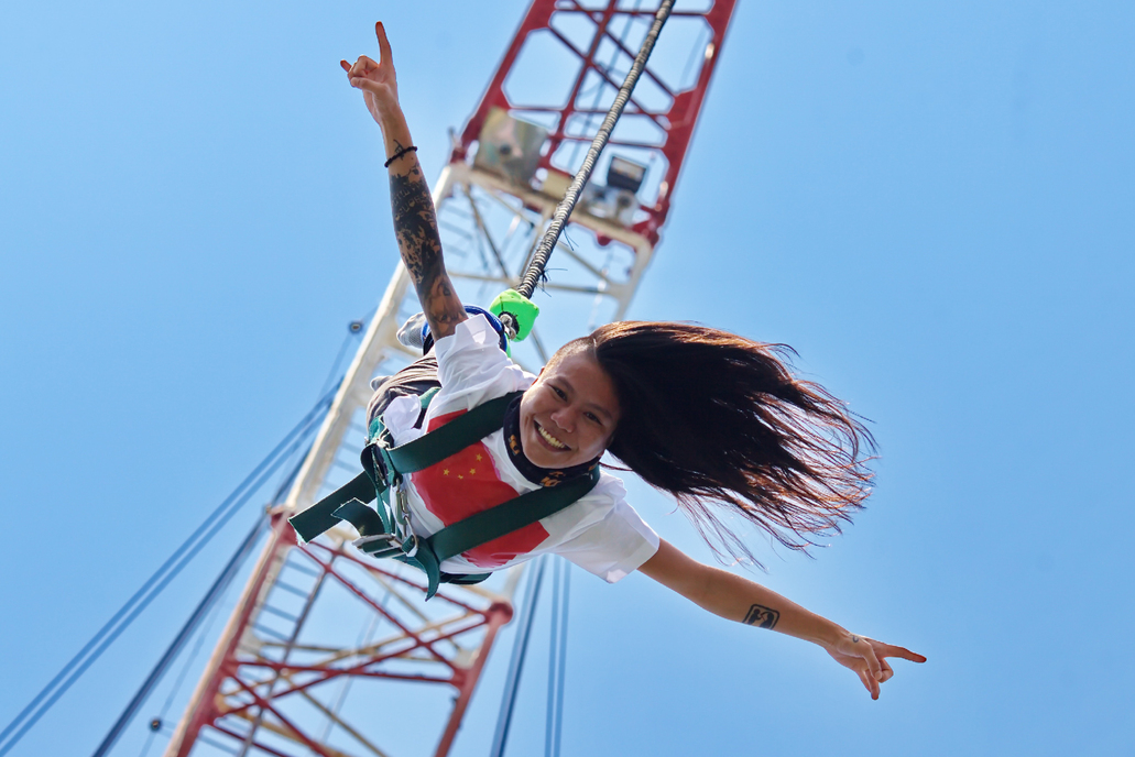 Bungy Jump and Human Slingshot at Sanook Park Pattaya